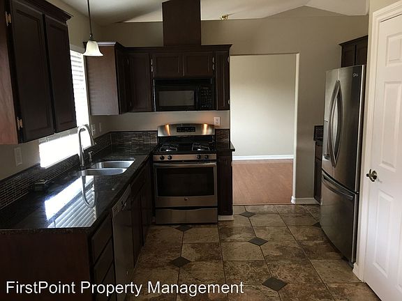 2nd image of 17102 117th Avenue Ct E