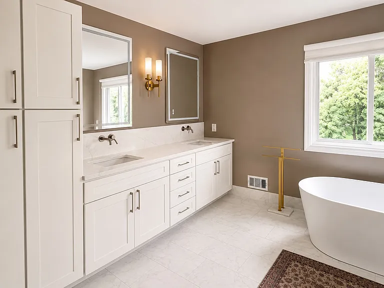 24299 Lynwood Dr — Photo 8