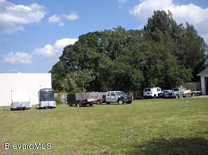 1st image of 1385 W New Haven Ave