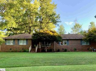 508 Woodbluff Rd, Laurens, SC 29360