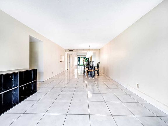 5th image of 15450 Pembridge Ave APT 165