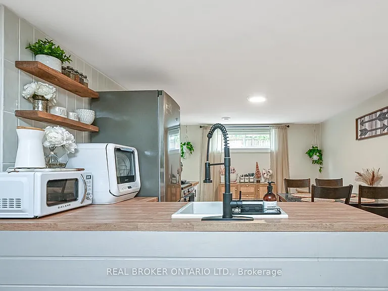 840 Macodrum Dr #LOWER — Photo 8