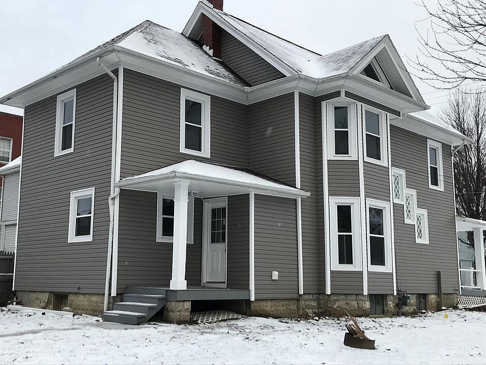 1st image of 303 Pleasant St