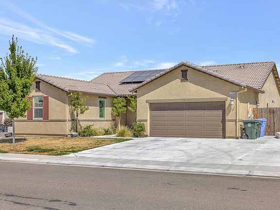3rd image of 2320 La Fey Ave