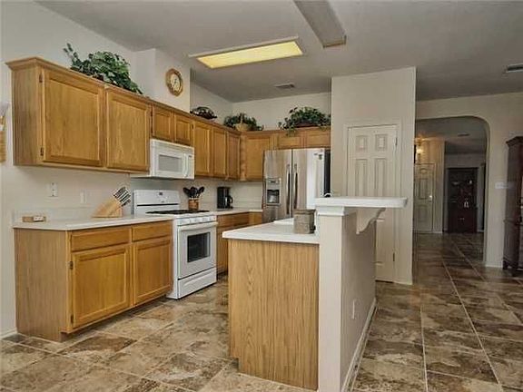 2nd image of 1500 Santana St