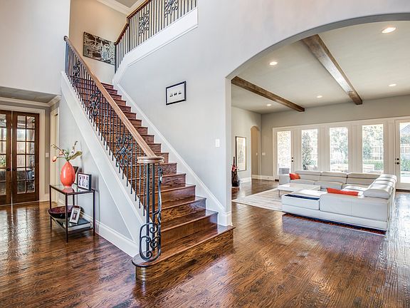 3rd image of 4083 Castle Bank Ln