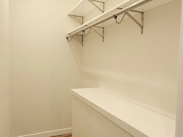 121 W Janss Rd — Photo 19