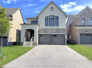 5 Pear Blossom Way, East Gwillimbury, ON L9N0T3