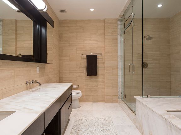 5th image of 55 Vestry St APT 2D