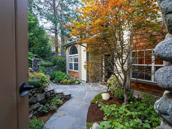 1071 Wildwood Way, Ashland, OR 97520