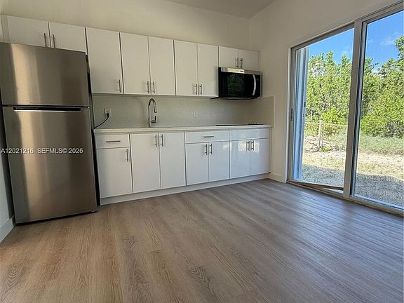 4th image of 104 Ocean Shores Dr