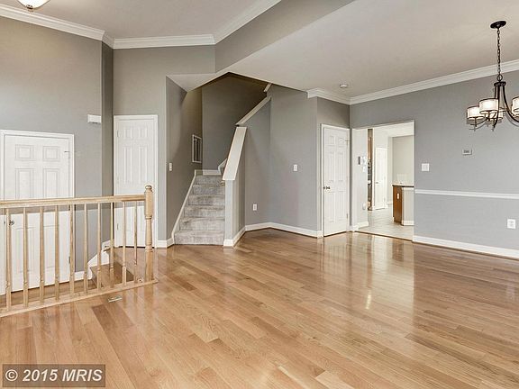 5th image of 887 Stonefield Sq NE