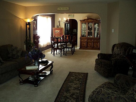 2nd image of 20934 Barbons Heath Ct