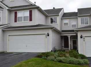 202 Grand Ridge Rd, St Charles, IL 60175