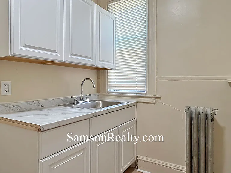 130 Doyle Ave #5 — Photo 2