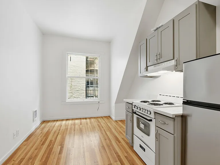 455-457 Ellis St #6 — Photo 6