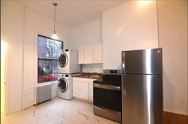 Rented by The Agency | media 13