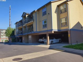271 SE 162nd Ave #307, Portland, OR 97233