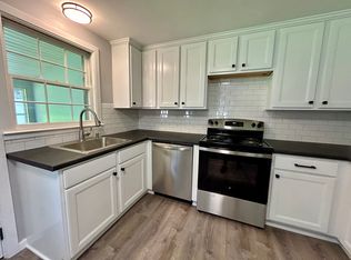 26 Loomis Hts #C, New Hartford, CT 06057