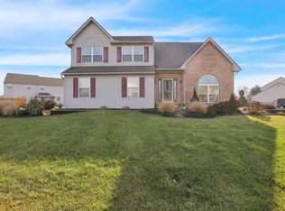 37 Brookfield Dr, Fleetwood, PA 19522
