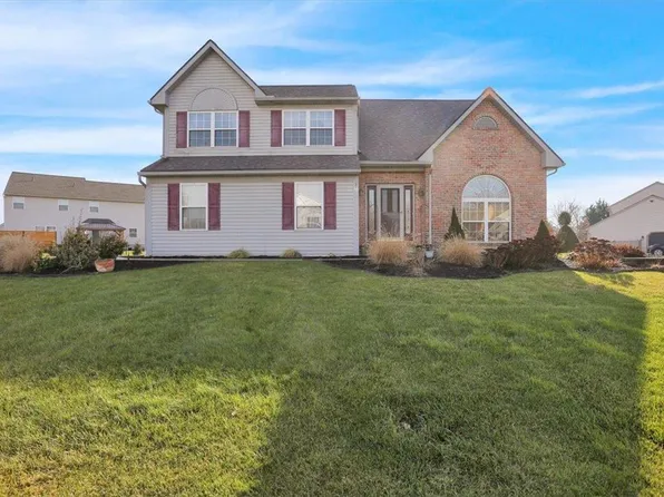 37 Brookfield Dr, Fleetwood, PA 19522