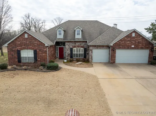 1009 W Quinton St, Broken Arrow, OK 74011