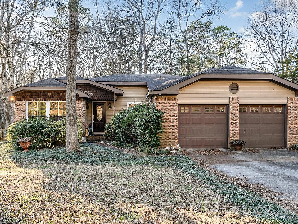 1st image of 6910 Pin Oak Ct