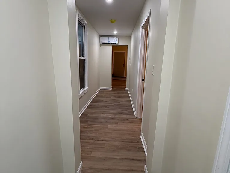 1109 W Hill St — Photo 11
