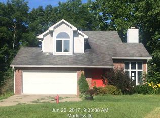 1256 Deer Lake Ct, Martinsville, IN 46151