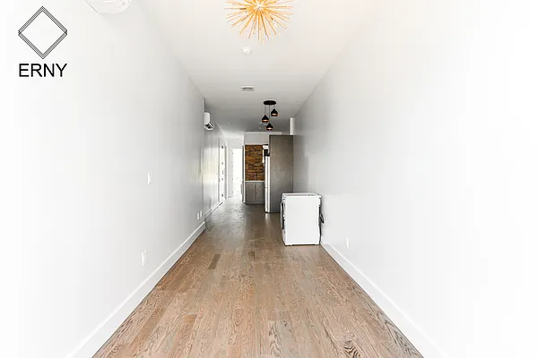 Rented by ERNY LLC | media 54