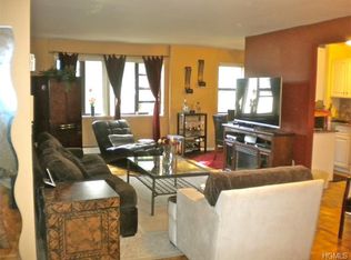 505 Central Park Ave APT 721, White Plains, NY 10606
