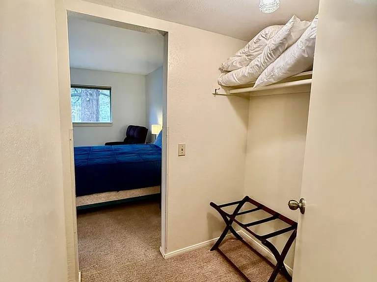 2289 Sierra Nevada Rd — Photo 23
