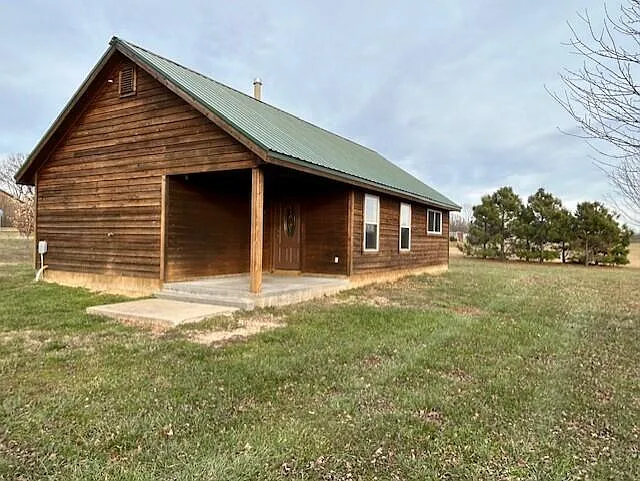 4717 E State Highway 76 — Photo 1