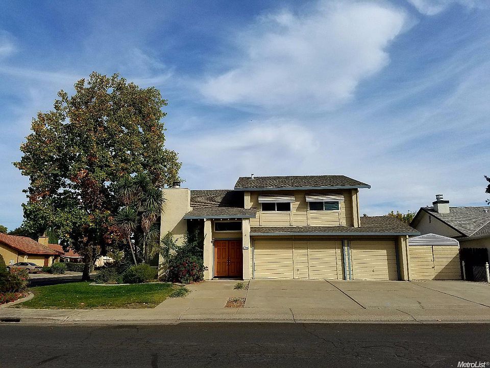 1st image of 9716 Majestic Ln