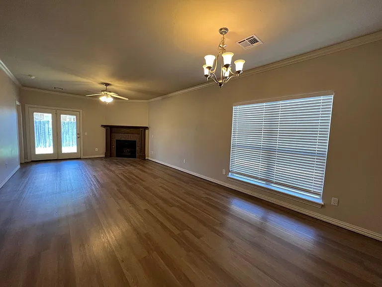 509 SW 124th Pl — Photo 17