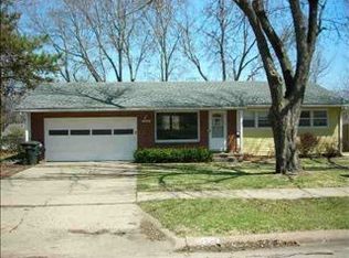2328 SW Prairie Rd, Topeka, KS 66614