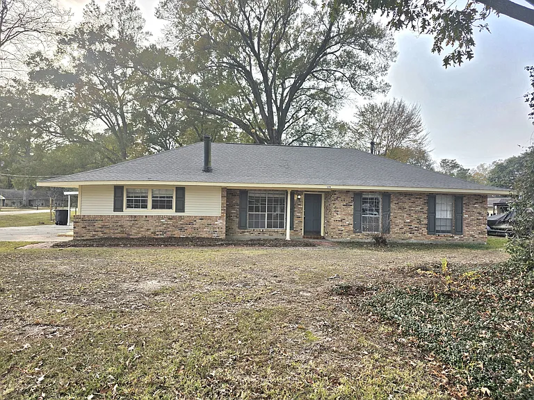 5219 Goodland Dr — Photo 1