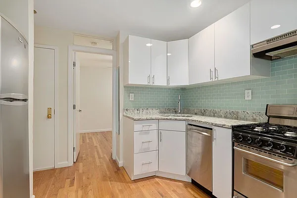 Rented by Dalan Rentals | media 28