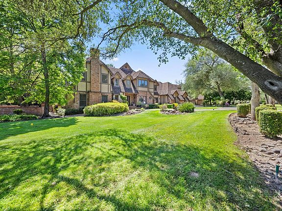 3rd image of 7900 Shelborne Dr