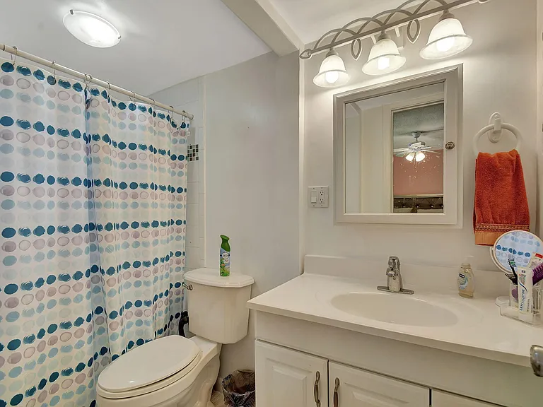 2121 NE 1st Ct #105 — Photo 13