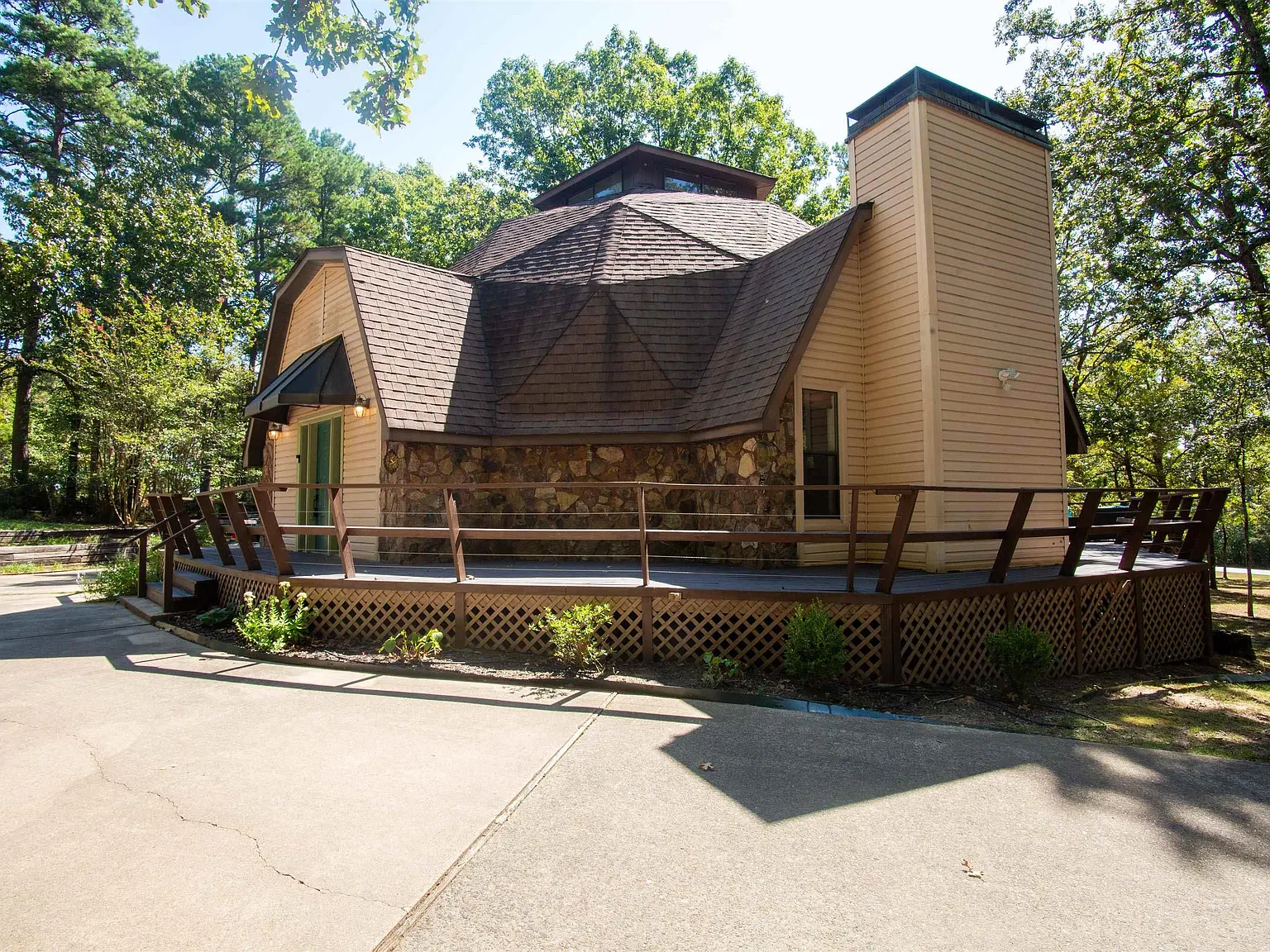 3 bed, 2.5 bath, 3221 sqft, $2,950 — Photo 3