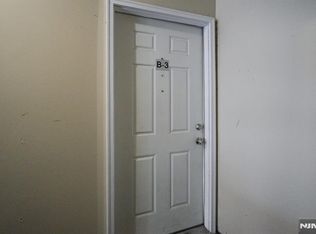 600 N 6th St #B3, Newark, NJ 07107