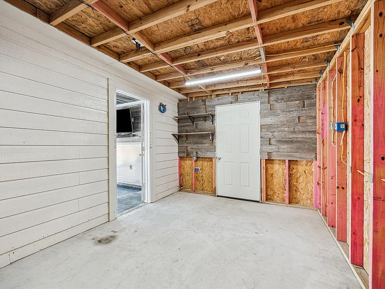 262 Rolling Brook Dr — Photo 32