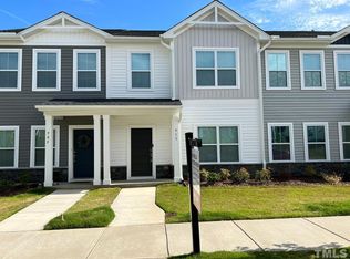 913 Robbie Jackson Ln, Fuquay Varina, NC 27526