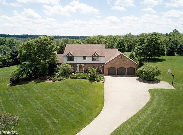 1st image of 2159 Larch Dr