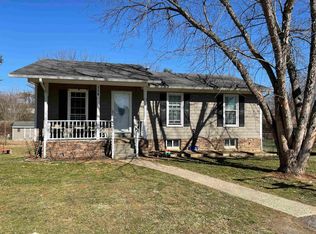 716 Randolph Ave, Waynesboro, VA 22980