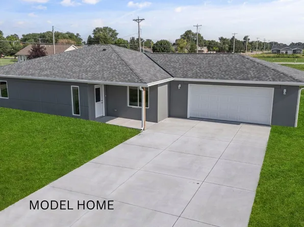 1113 E 4th St, Lexington, NE 68850