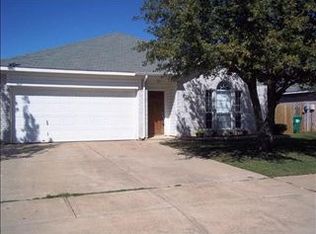 2409 Wildwood Ln, Denton, TX 76210