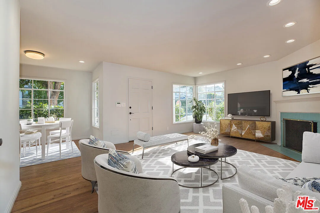 2 bed, 2.0 bath, 1114 sqft, $5,497 — Photo 1