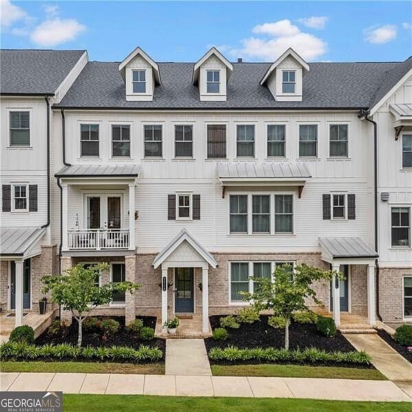 1st image of 2058 Cortland Rd